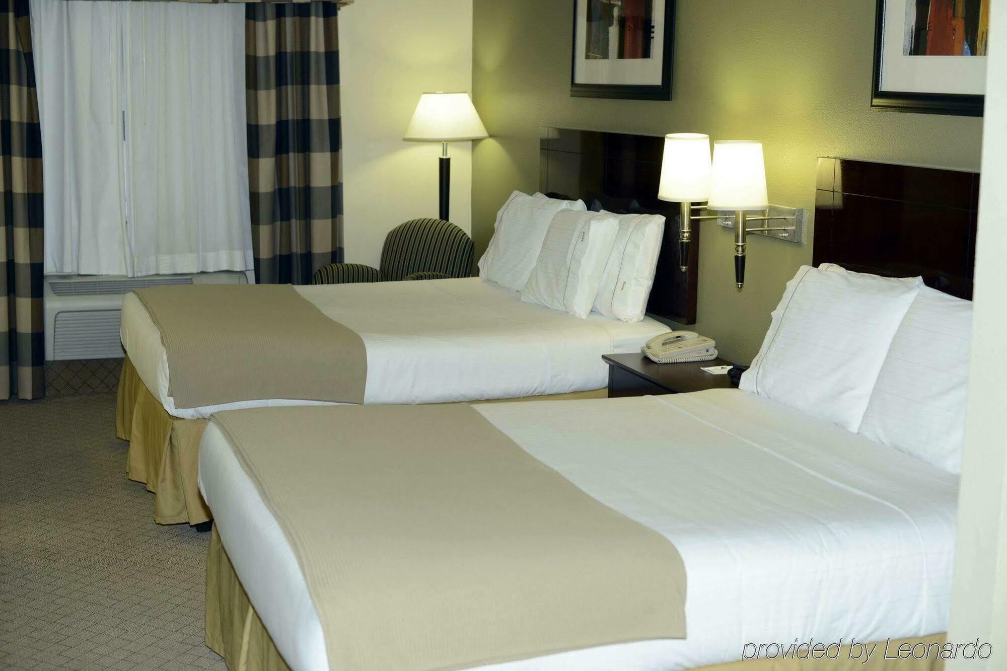 Holiday Inn Express & Suites Alamogordo Highway 54/70 By Ihg Habitación foto